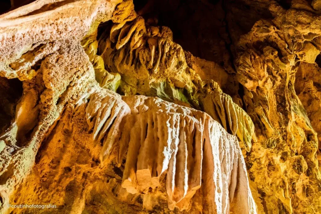 Furna dos Ossos, Tejuçuoca em Ceará